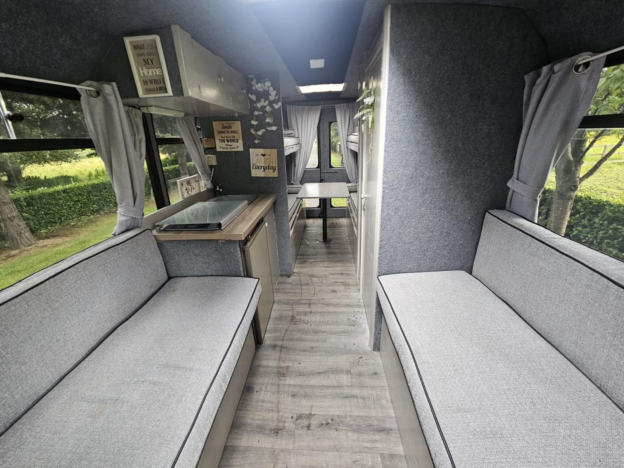 Retro Camper Hire Hotel Dublin Exterior photo